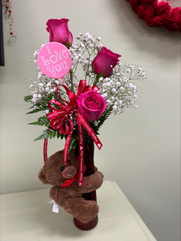 huggy bear with roses valentine bouquet